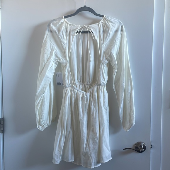 H&M Divided white long sleeve mini dress- size XS- NWT, never worn - Picture 2 of 3
